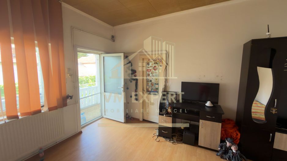 CASĂ 4 CAMERE TEREN 233 MP CENTRU CAMPULUNG - Poză 5