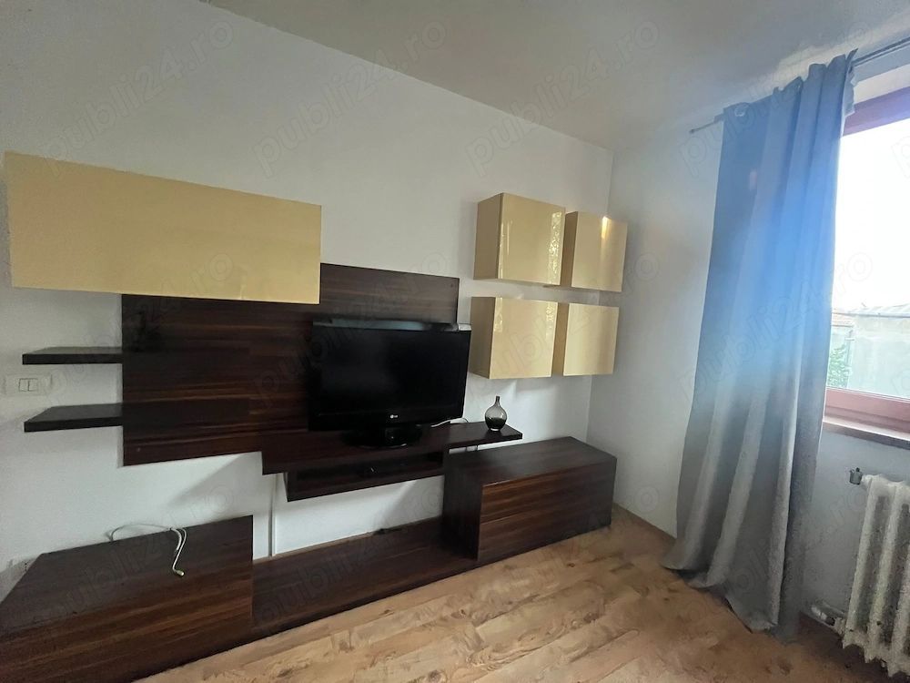 Apartament cu 2 camere in Rovine - Poză 2