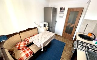 Apartament cu 3 Camere, Decomandat, Zona Mercur - Poză 8