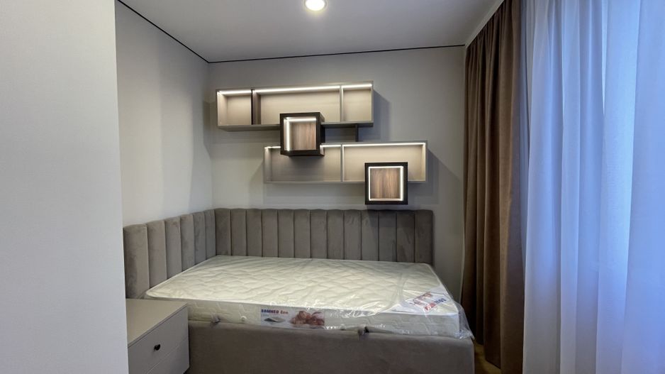 Apartament cu 2 camere plus living, sector Botanica - Poză 1