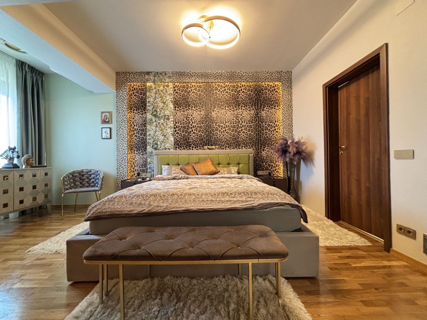 Apartament spectaculos 120 mp | Panorama către oraș | 2 Locuri Parcare - Poză 14