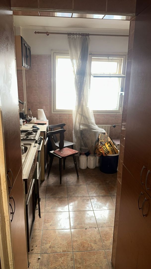 De Vanzare Apartament 3 Camere, Piata Rahova - Sebastian - Poză 11