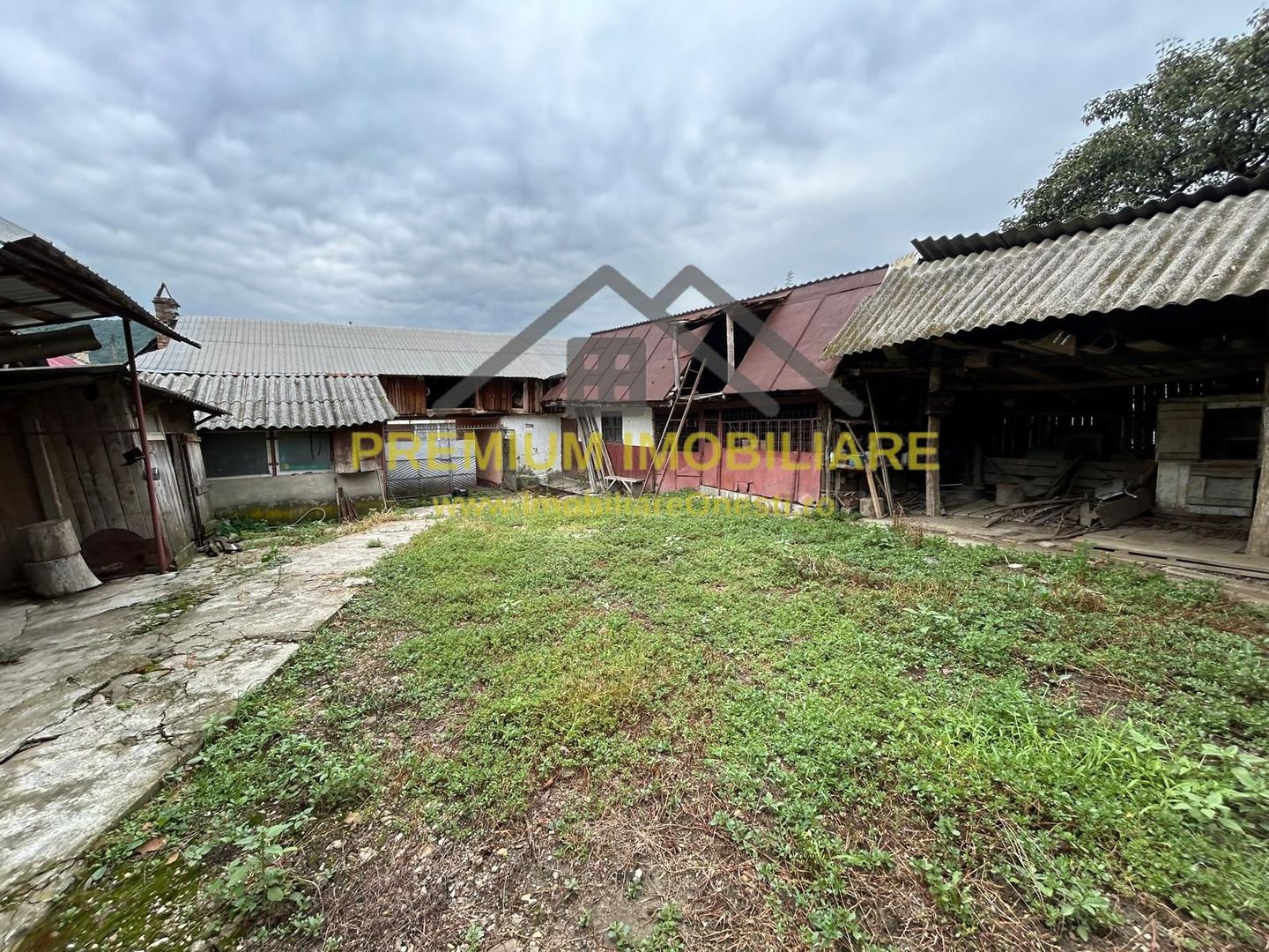 Proprietate de vânzare | 15 km de Onești, DN11 – direcția Bacău - Poză 9