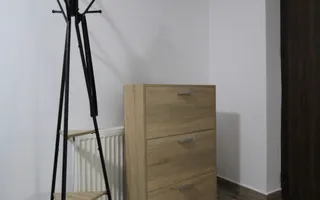 Giroc, plan parter, mobilat si utilat complet ! Loc parcare privat. - Poză 14
