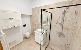 Apartament cu 3 camere și curte privată | Parcul central | Parcare - Poză 9