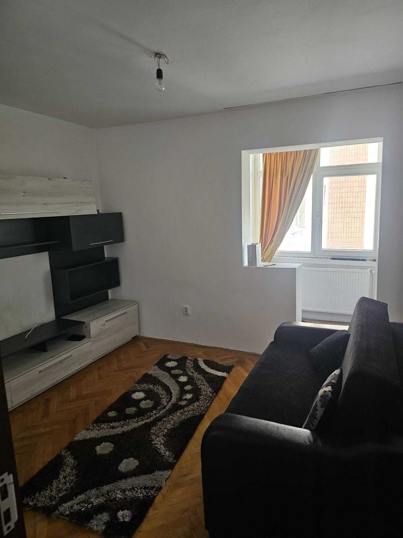 Apartament Calea Bucuresti 3 Decomandate - Poză 2