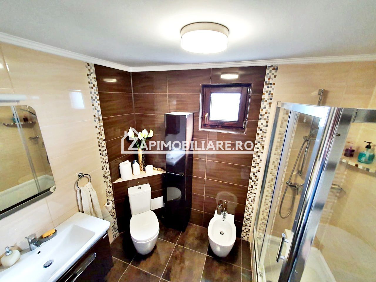 Casa 5 camere, 180 mp, 500 mp teren, garaj - Poză 5