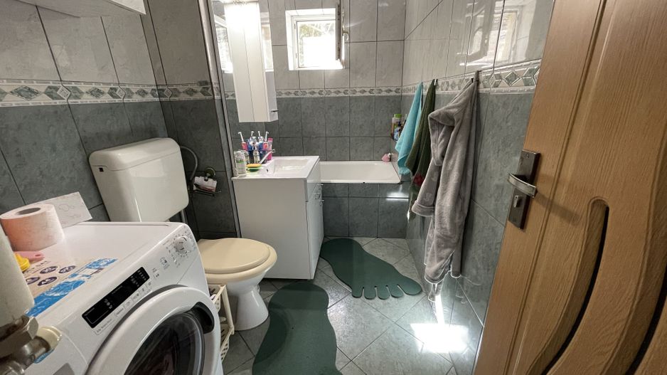 Apartament cu 2 camere parter -zona buna și linistita - Poză 21