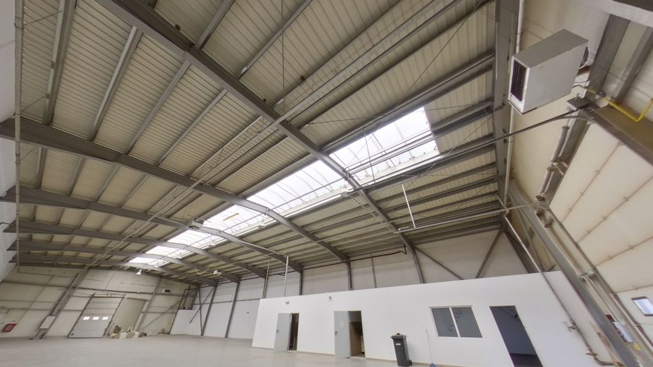 Hală industrială de închiriat 727 mp - Poză 2