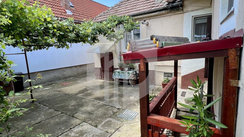 Casa curte comuna in zona Milea- Teren 300 mp - Poză 4