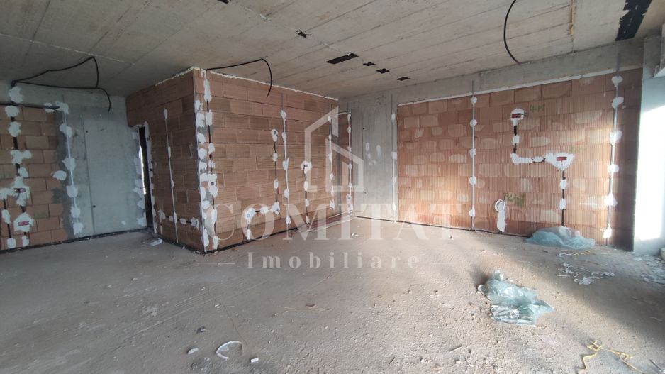 Apartament cu 3 camere | 100 mp | Europa - Poză 2