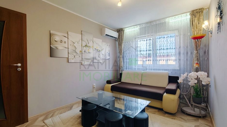 Apartament 3 camere, Cartierul Florilor, Boxă și parcare - Poză 4