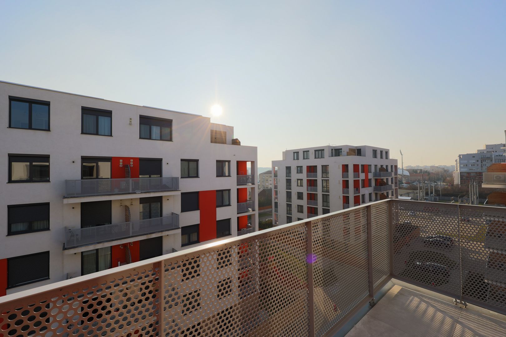 De inchiriat apartament nou si modern cu 2 camere in ARED AFI - Poză 9