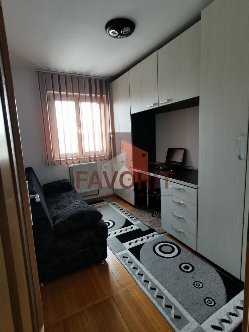 3 camere | centrala proprie | mobilat si utilat | balcon | zona excelenta | - Poză 1