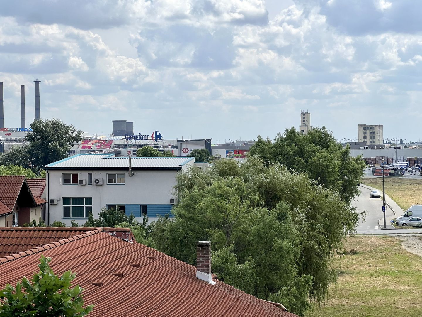 REPREZENTARE EXCLUSIVA- IN APROPIERE DE SHOPPING CITY - Poză 2