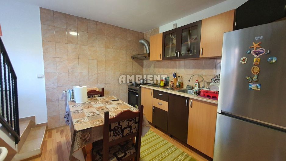 CASĂ INDIVIDUALĂ P+1E, teren 880 mp, zona GURA BUSTEI; - Poză 3