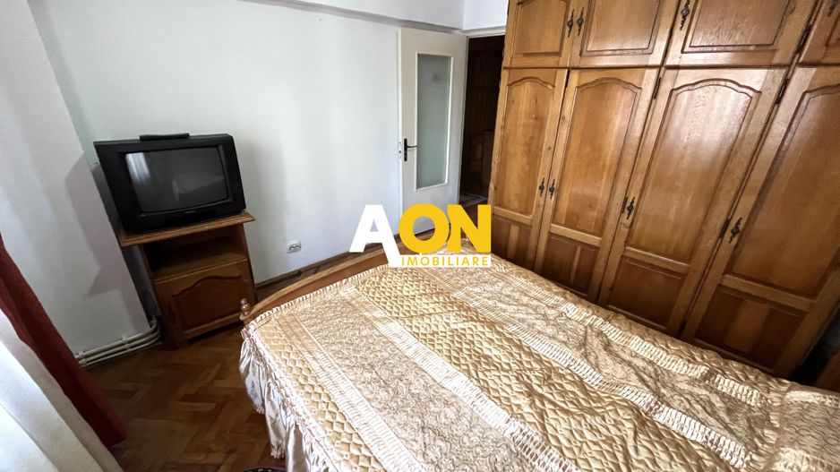 Apartament 3 Camere, Etaj 1, Zona Cetate - Poză 6