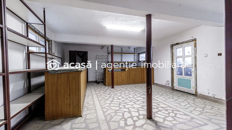 Clădire potrivită pentru proiecte educaționale sau de îngrijire - Poză 10