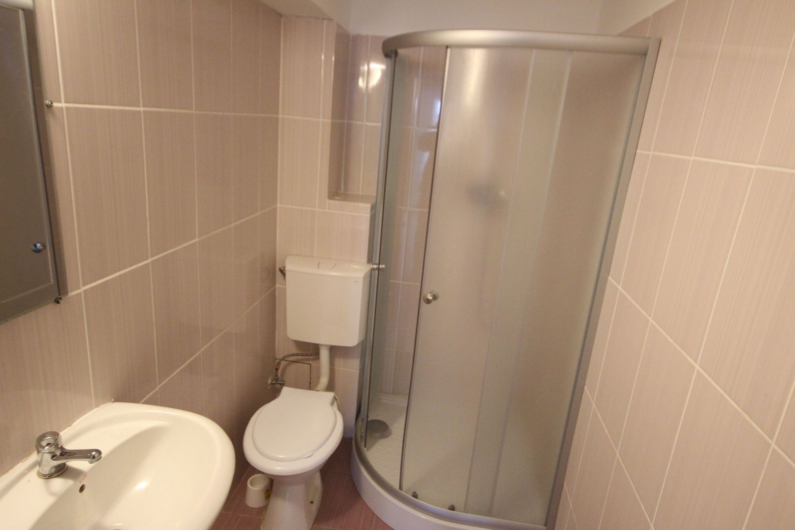 Vila  destinatie camin batrani - Poză 34
