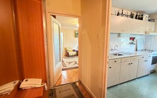 Apartament 2 camere MV1 Str. Narcisei 5 Etaj III - Carei - Poză 10