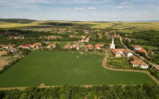 Teren de 1.6ha ideal pentru dezvoltare rezidentiala sau proiect turistic - Poză 9