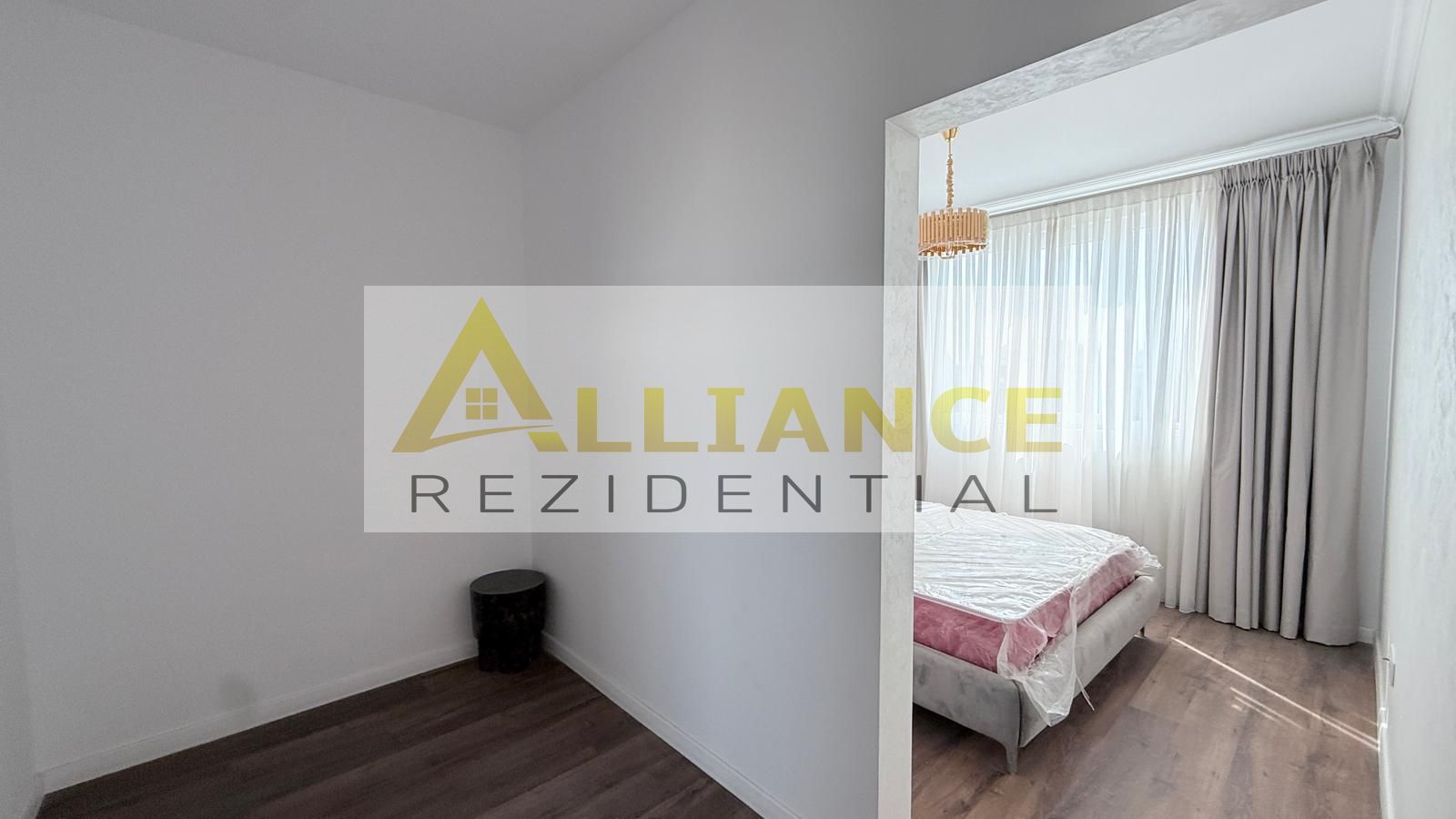 Duplex - 5 camere - 3 bai - 304 mp teren la intrare in comuna Berceni - Poză 18