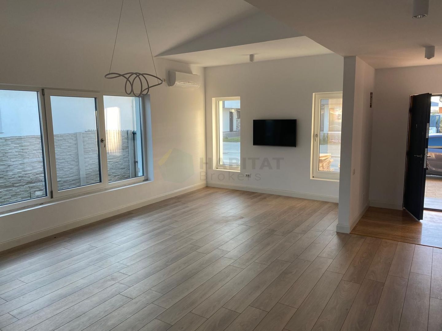 Casă pe parter | AeroCity Tunari | 189.000 € - Poză 2