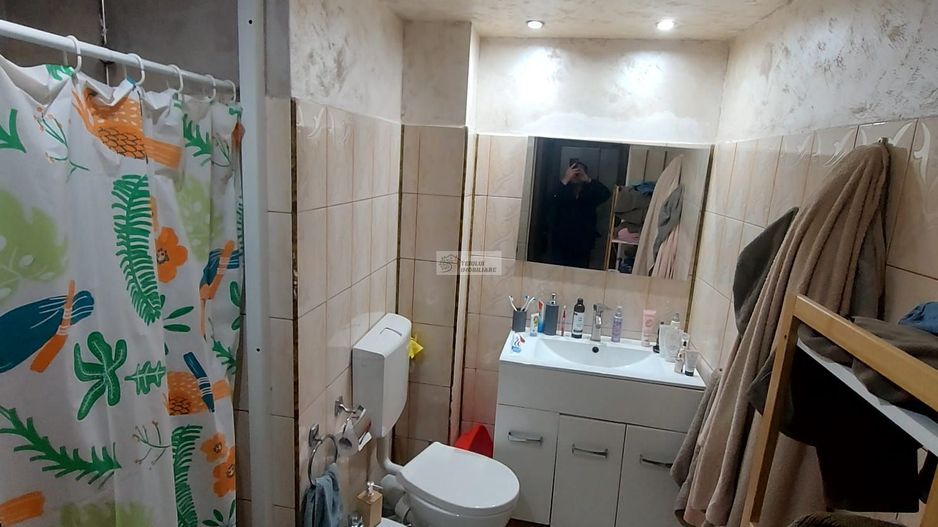 De vanzare 4 camere/97 mp utili/Scoala 10/Focsani/et 3/4 - Poză 8