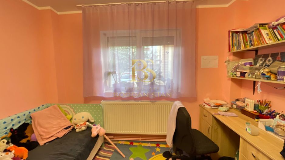 Apartament 3 camere de vânzare | Parter | Zona Micro 16 - Poză 11