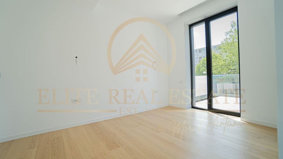 Stațiunea Mamaia - Vânzare apartament cu 2 camere cu terasa, primul rând la mare - Poză 8