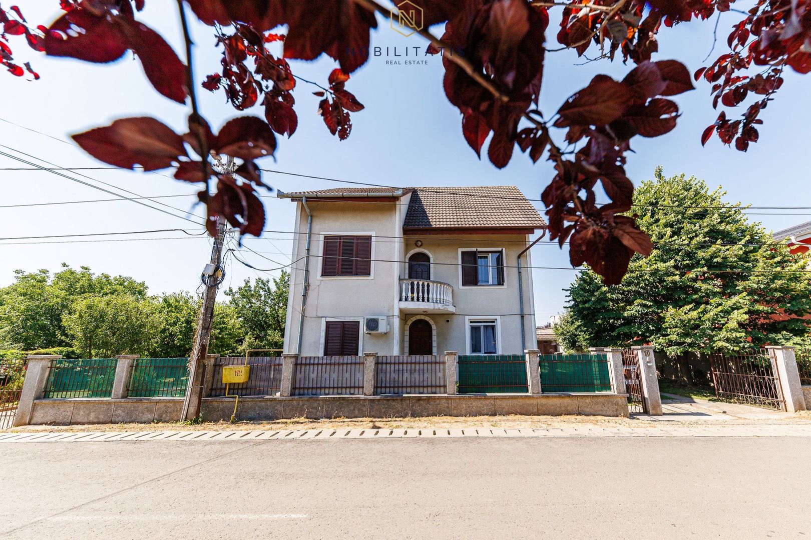 Vânzare casă individuală cu potențial extraordinar în Dumbrăvița - Poză 9