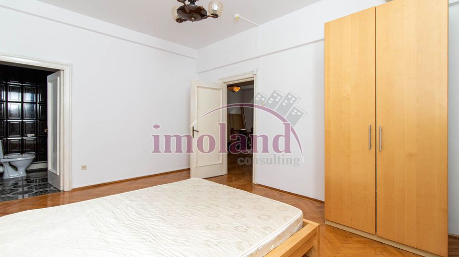 Inchiriere - Rezidenta/Birouri - Vila cu curte - Aviatorilor - Poză 17