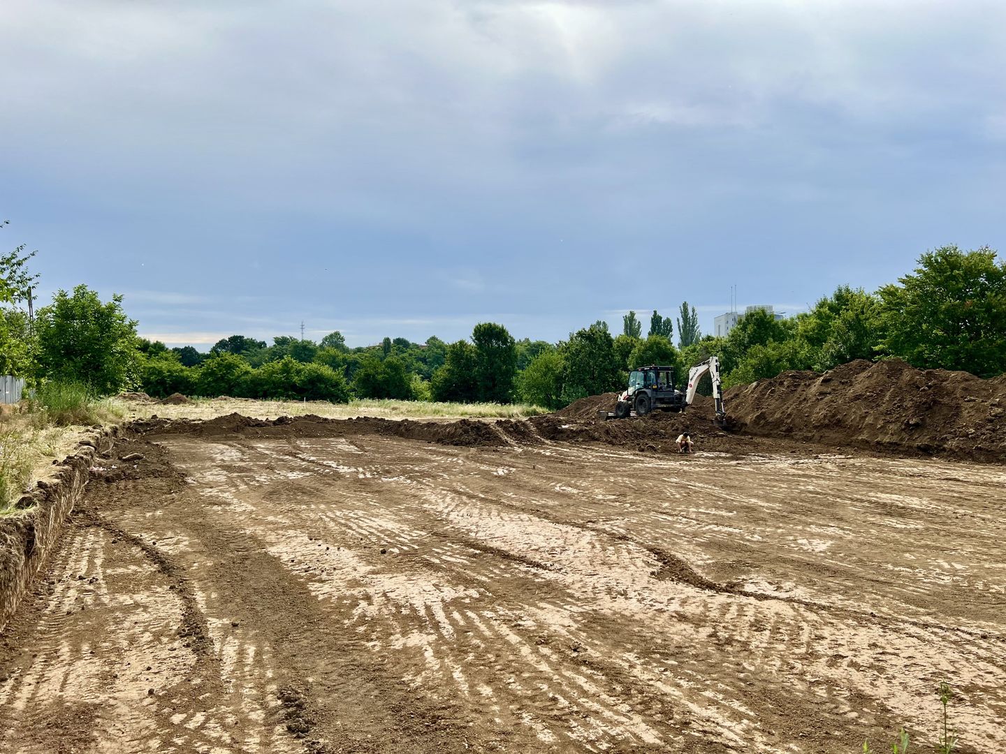 Teren 6000 mp pozitie deosebita lacul Baneasa adancime 140 m - Poză 7