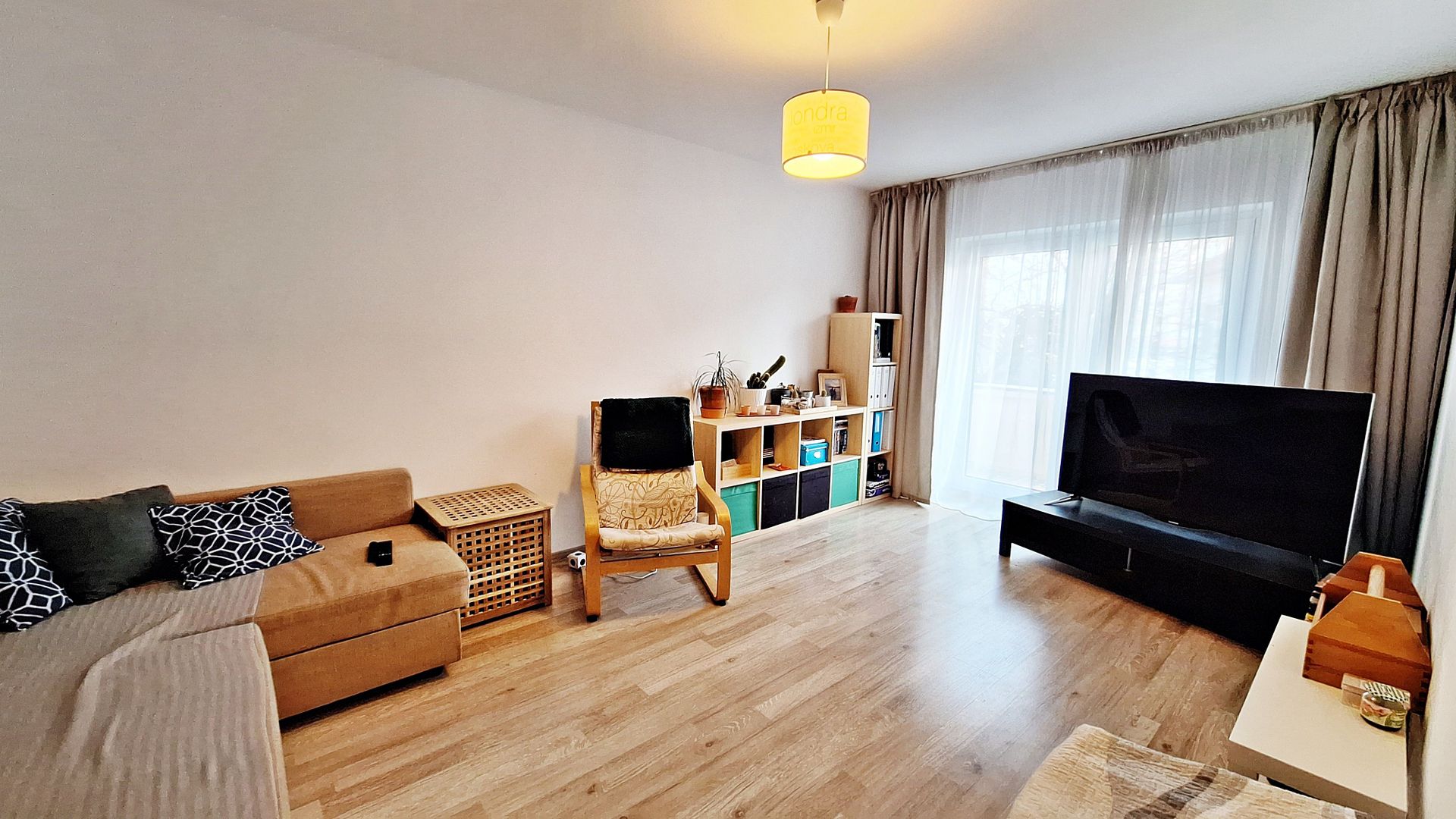 Zona Onix apartament 3 camere decomandat, etaj 1, mobilat, 155000 euro - Poză 2