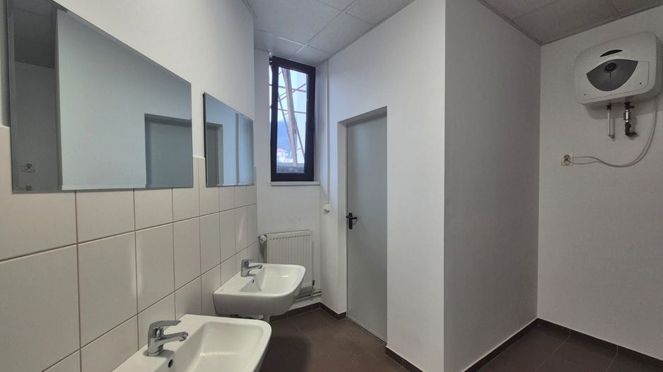 Spatiu birouri - Poză 6