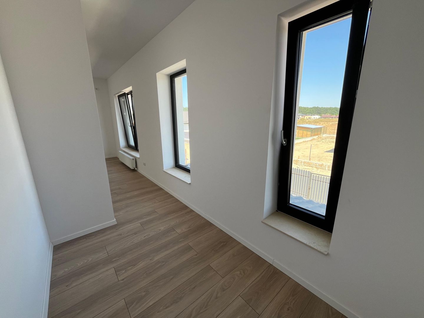 Vila spatioasa langa padure TVA 0%, teren 700mp, DN1, A3, A0 - Poză 32