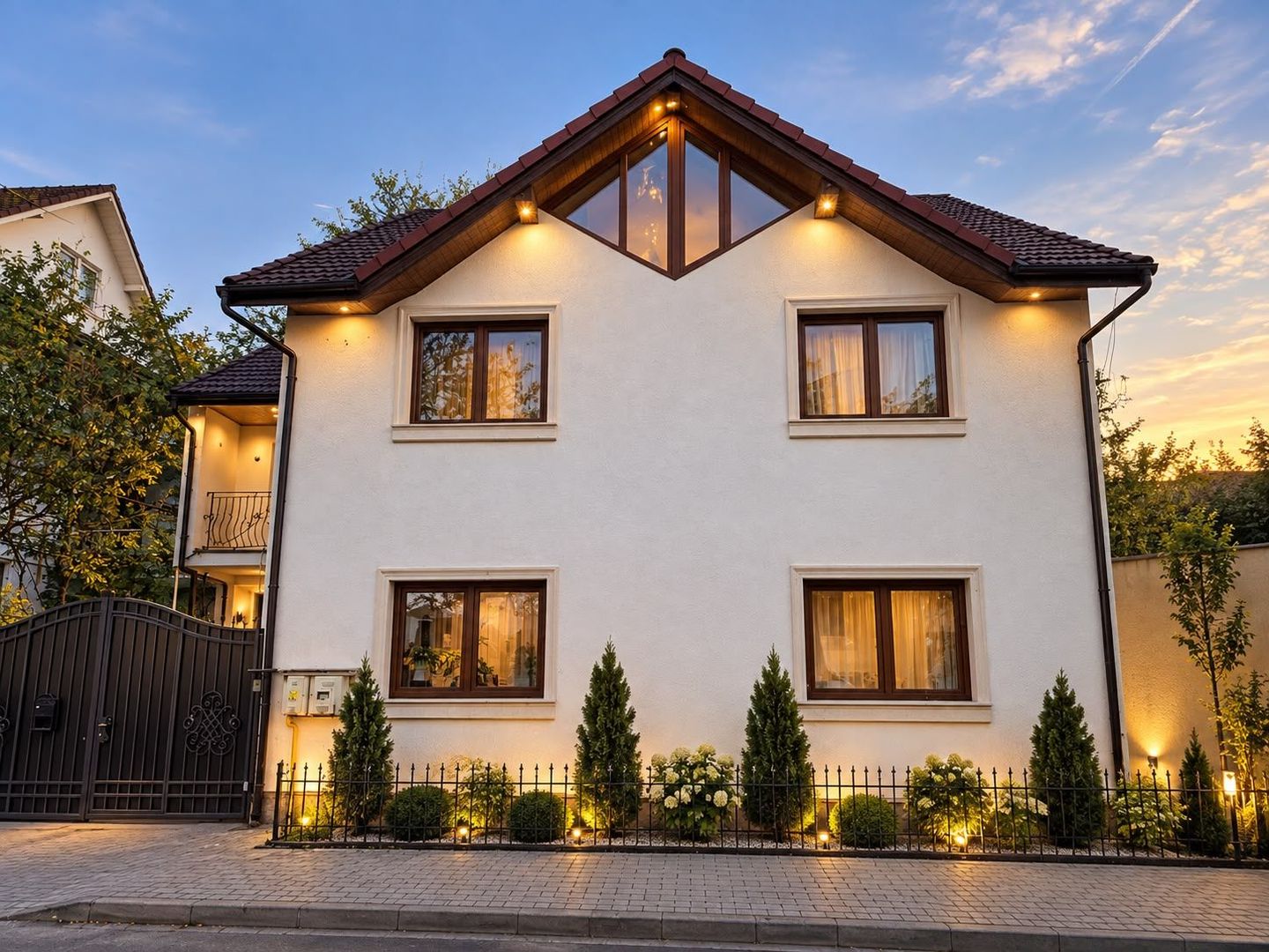 REȘEDINȚĂ EXCLUSIVISTĂ | 8 CAMERE | 4 BĂI | 2 LIVINGURI | TEREN 679 MP - Poză 1