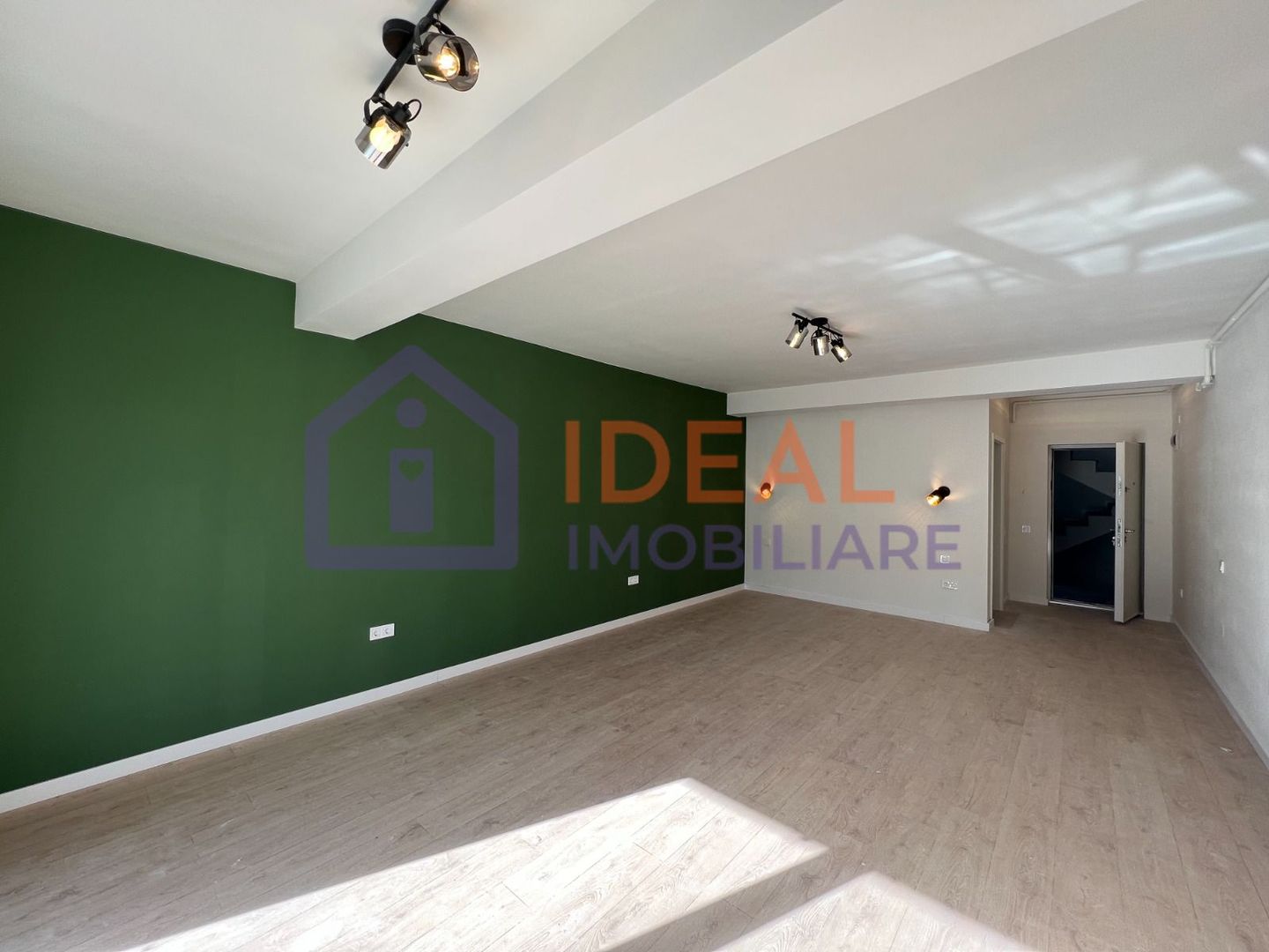 Garsonieră de vânzare la cheie - Poză 4