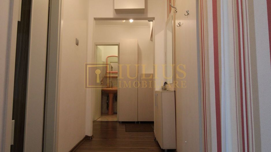 Complex, 3 camere, centrala proprie, aer condiționat. - Poză 16