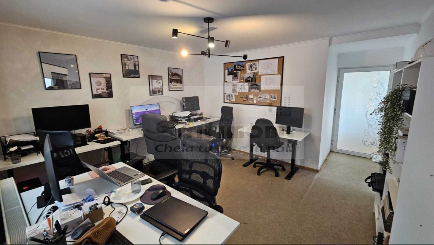 Casă de închiriat – 900 euro - Poză 1