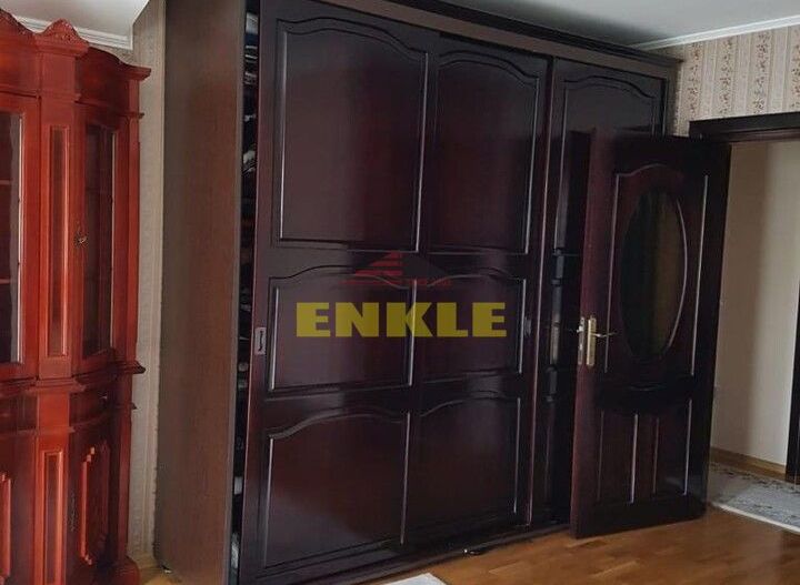 Casa , P+1+teren, 700 mp,zona Calea Nationala ,pret 320000 Euro Negociabil - Poză 8