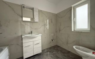 Duplex pe parter – compartimentare excelentă, teren generos. - Poză 7