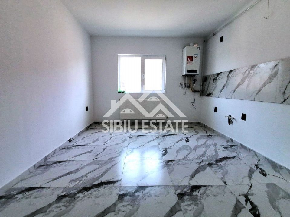  Apartament  cu 2 camere , 39 mp , Finisat la cheie , Mansardă - Poză 4