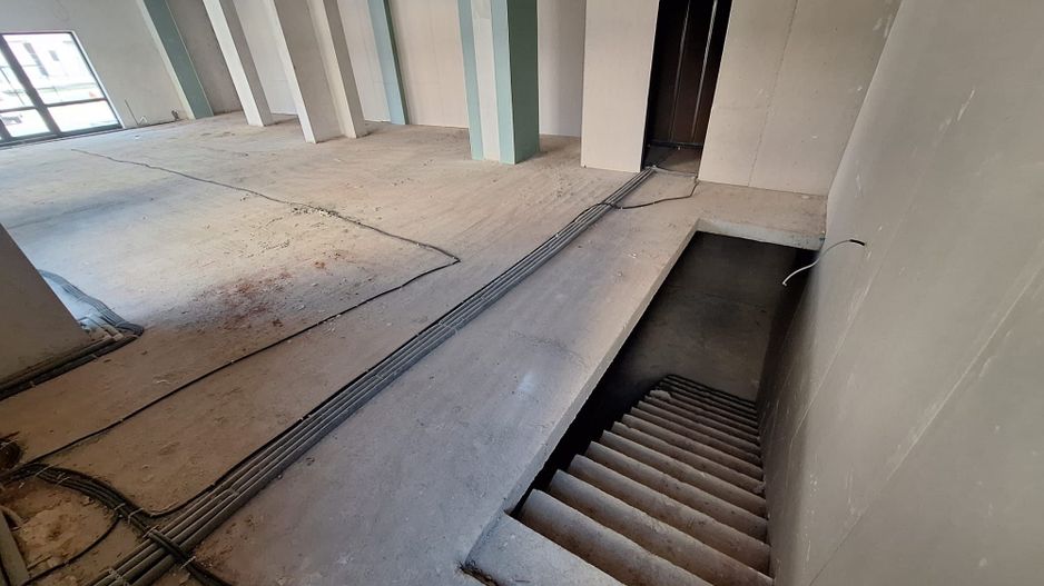 Spatiu Comercial - Bloc Nou - Stradal - 560 mp - 8 parcari - Poză 6