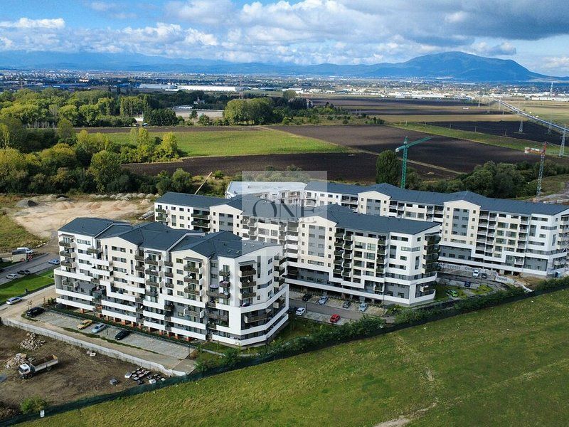 Apartament Spațios Bloc Nou - Poză 1