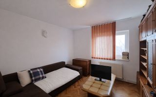 Apartament 4 Camere | 2 bai | 2 balcoane | Pivnita | Central - Poză 2