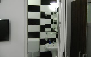 Pensiune de vanzare P+E Busteni - central - Poză 22