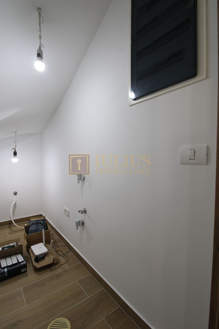 Casa zona Lunei, 5 camere + 3 bai, centrala proprie, rezidential sau birouri ! - Poză 18