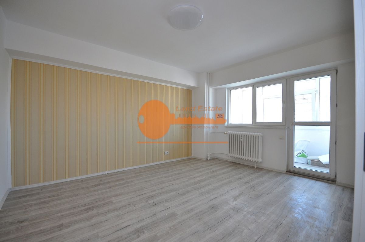 Apartament cu 3 camere in zona Pacii-Apusului - Poză 7