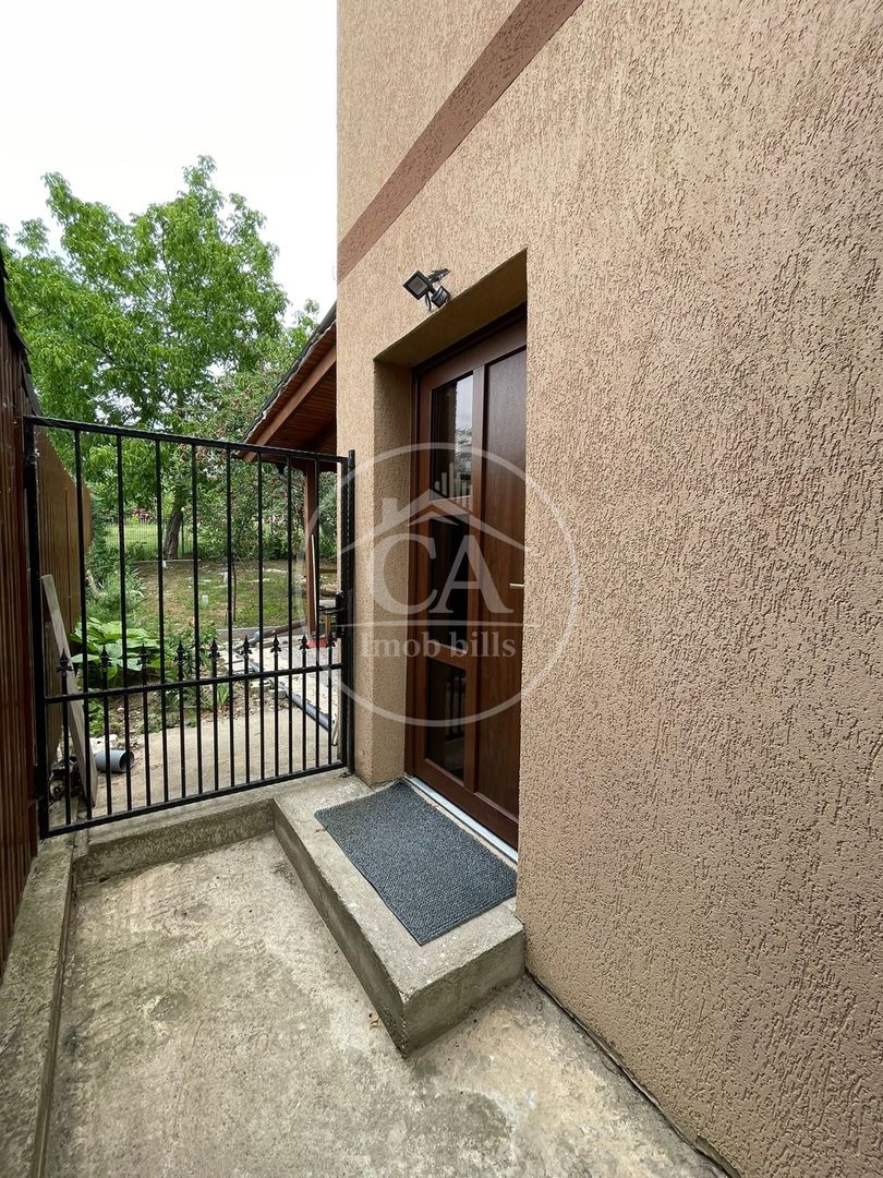Casa de vanzare cu 3 camere tip duplex in zona Rogerius Oradea - Poză 17